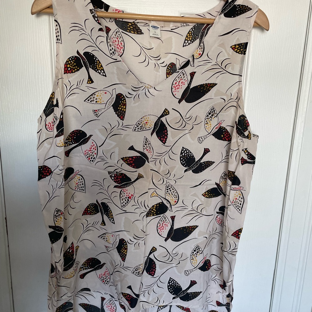 Old navy sleeveless blouse